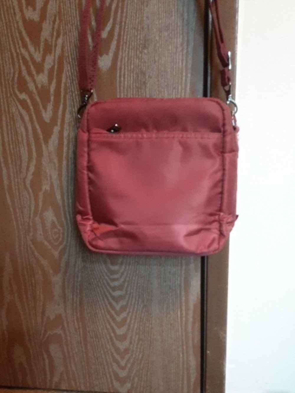 Lug Ranger2 Crossbody, Quilted, In Red - Picture 3 of 9